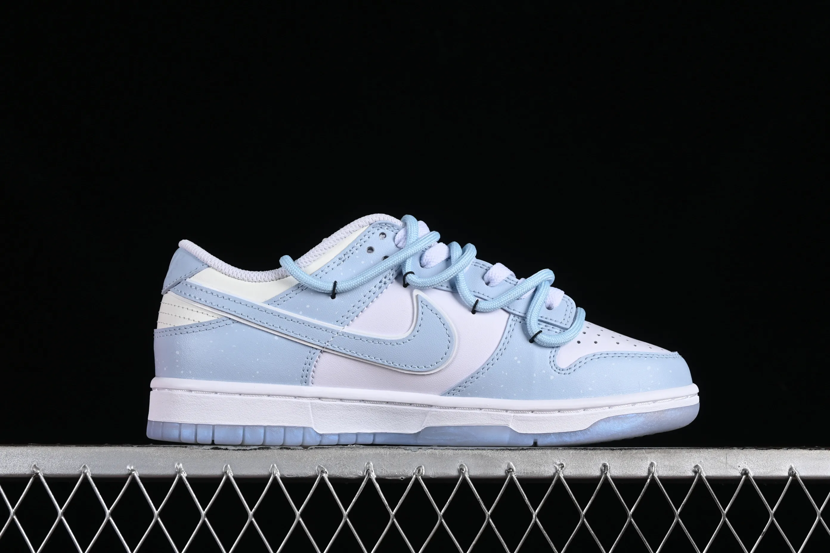 All categories Nk SB Dunk series Nk SB Dunk Low Low-top sneakers Nk Dunk Low Simple sky blue Sea salt and lemon SB strap low-top casual sneakers FJ7743-194